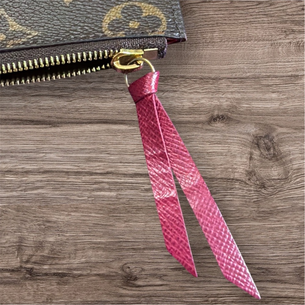 LOUIS VUITTON Monogram Felicie Wallet Zippered Insert - Picture 6 of 6